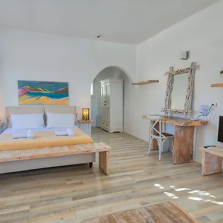 With-inn Mykonos 4* טורלוס