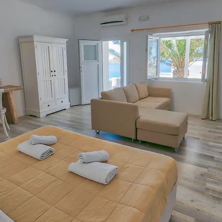 With-inn Mykonos 4* טורלוס