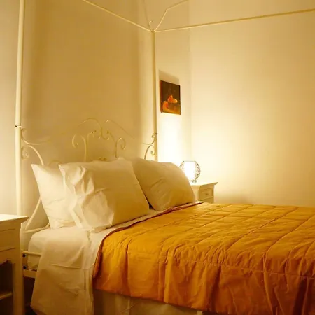 With-inn Mykonos 투를로스
